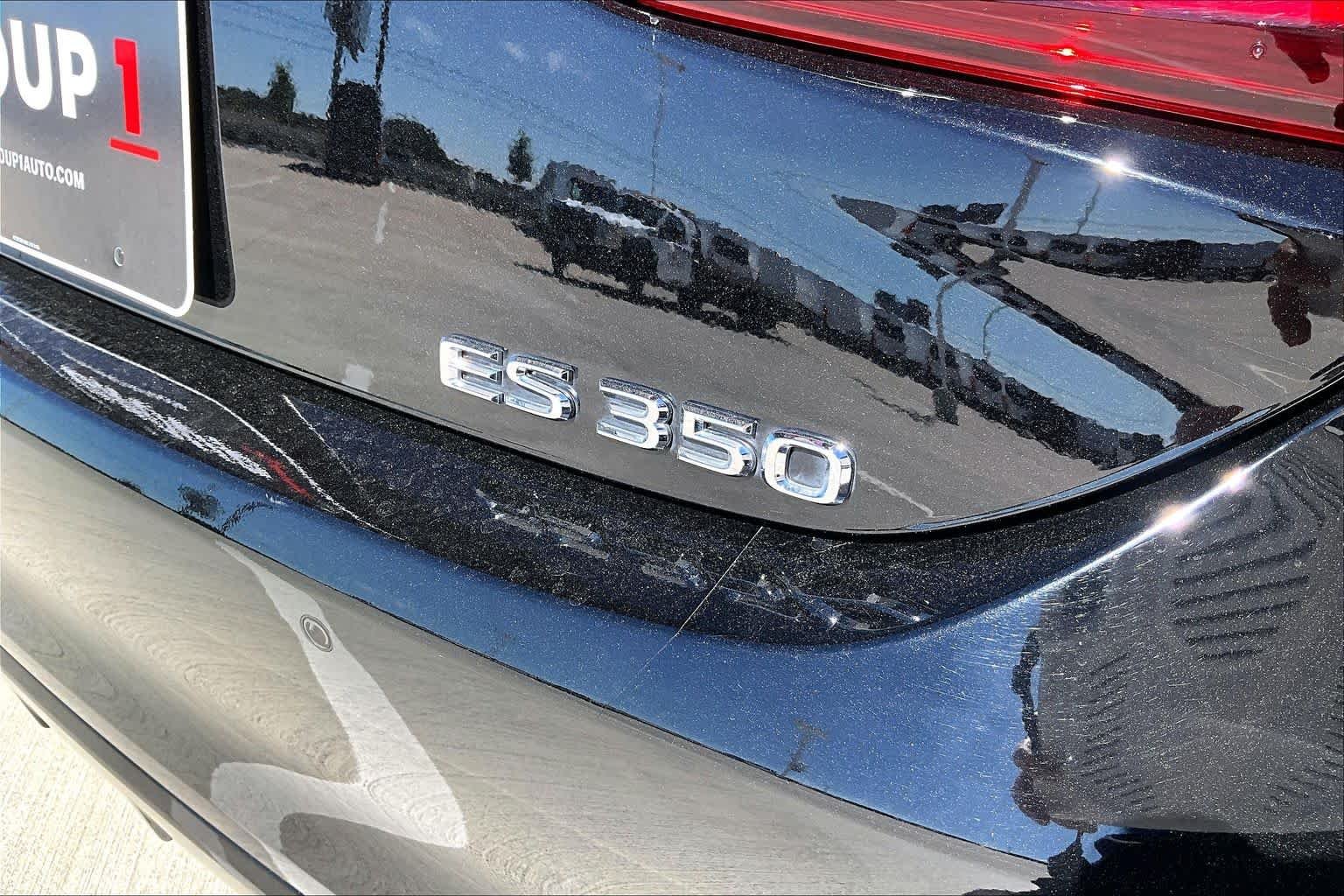 Used 2024 Obsidian Lexus F SPORT Handling image 9