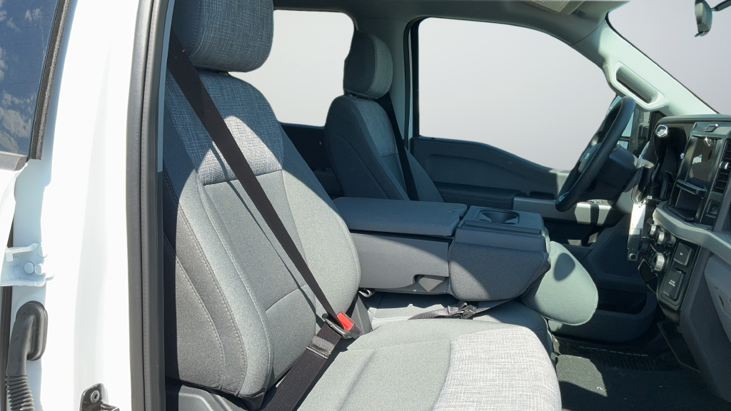 New 2026 Oxford White Ford XLT image 21