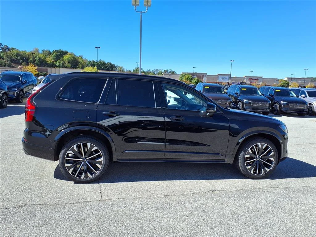 New 2027 Onyx Black Volvo Ultra Dark Theme image 2