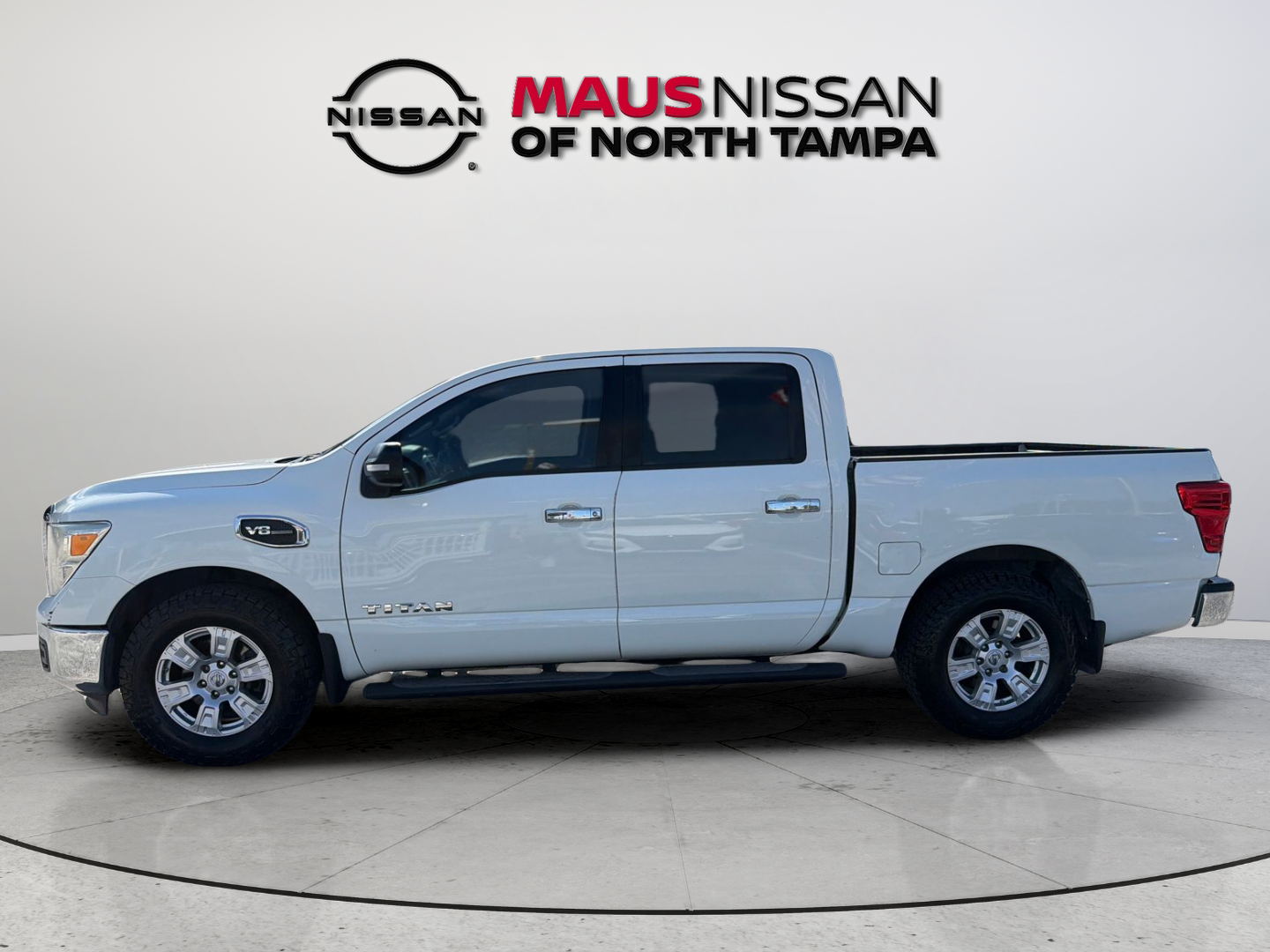 Used 2017 White Nissan SV image 5