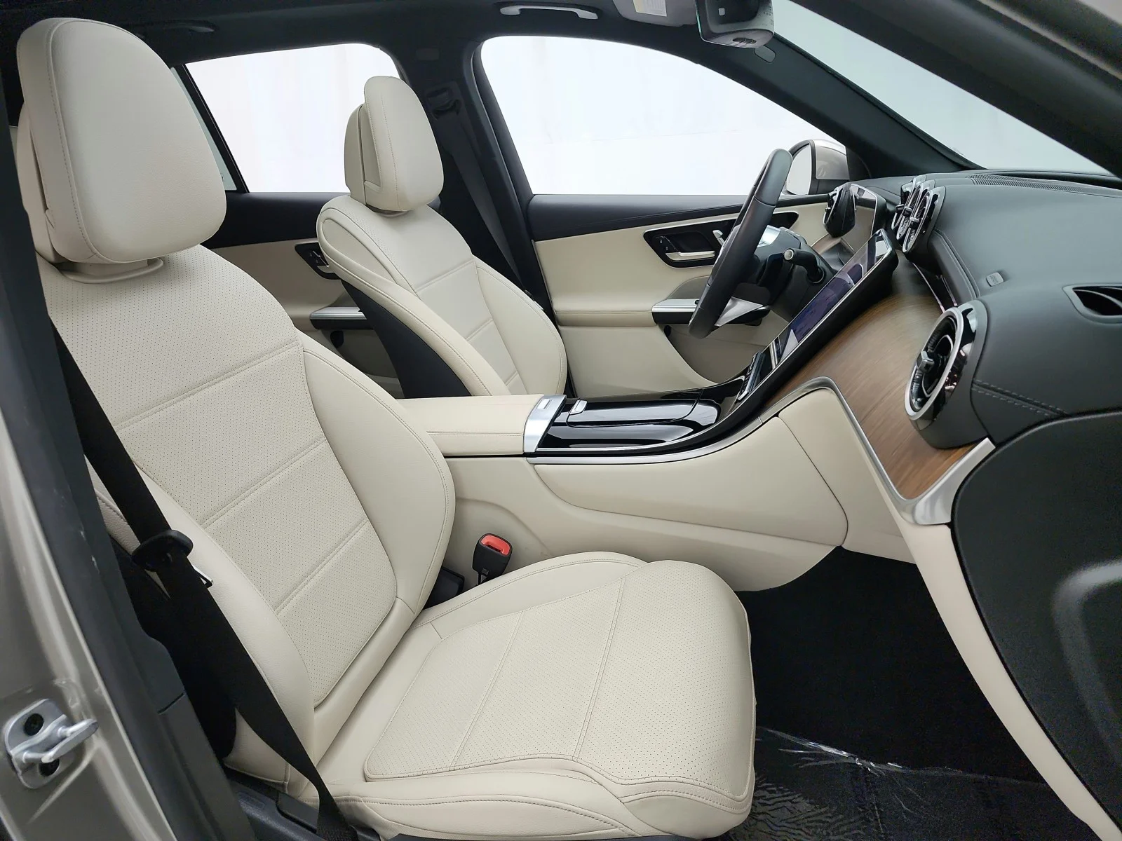 Used 2023 Mojave Silver Metallic Mercedes-Benz GLC 300 SUV image 19