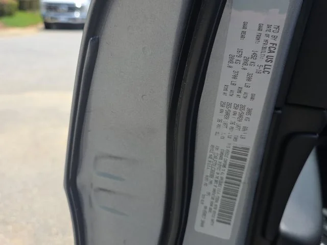 Used 2018 Silver Jeep Overland image 36
