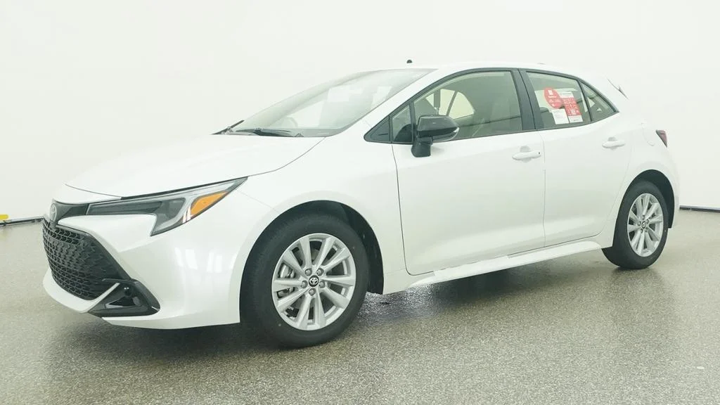 New 2027 Wind Chill Pearl Toyota SE image 6