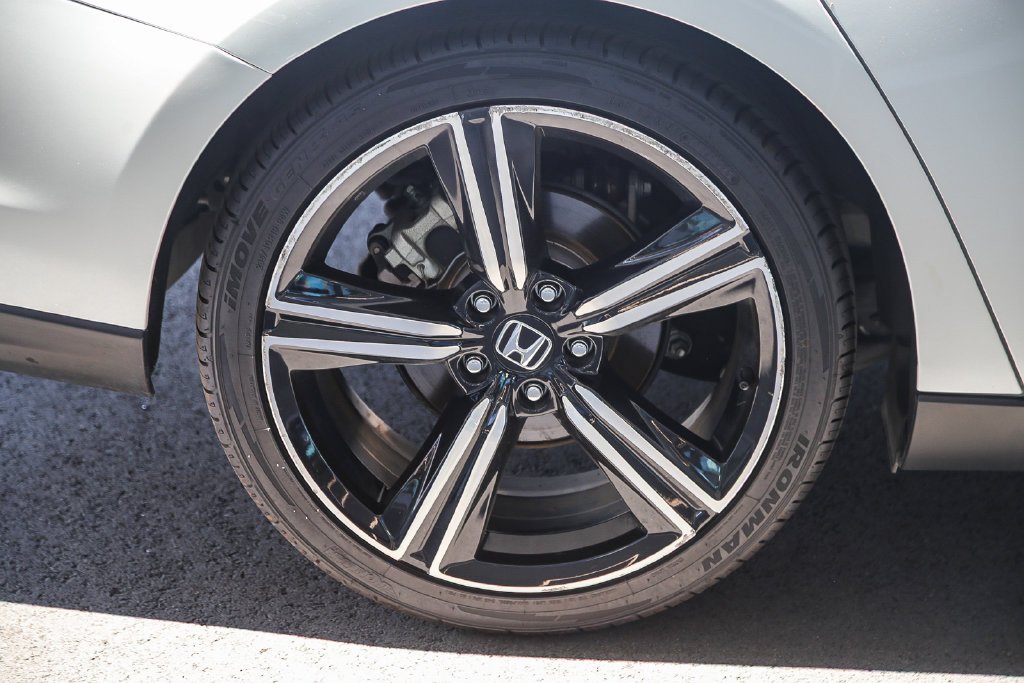 Certified Used 2024 Platinum White Pearl Honda HYBRID SPORT image 9