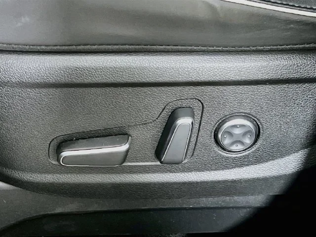 Used 2024 Gray Hyundai SEL image 11