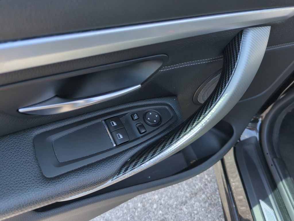 Used 2019 Black BMW 440i image 18