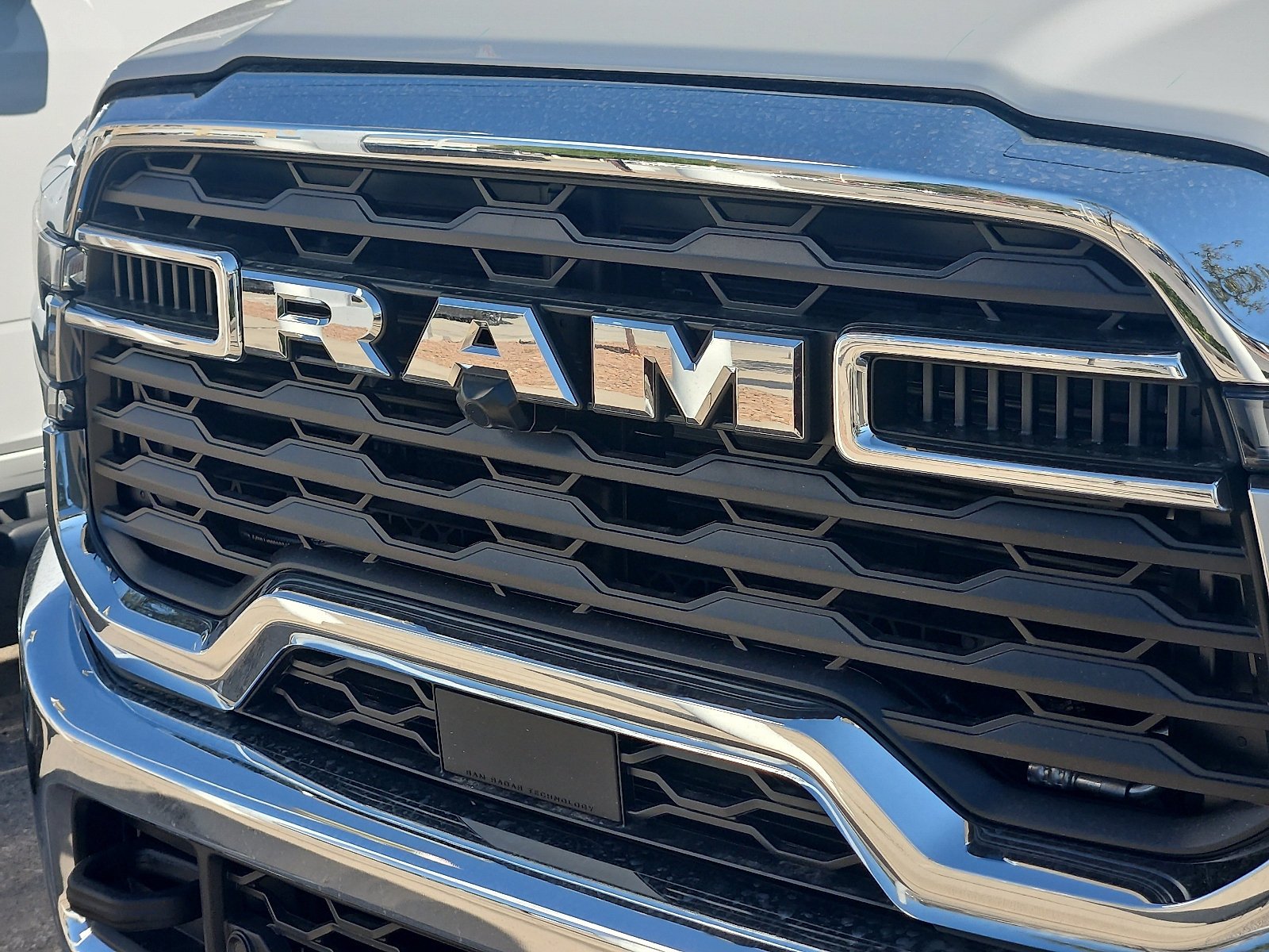 New 2026 Bright White Clear-Coat Exterior Paint RAM Tradesman image 2