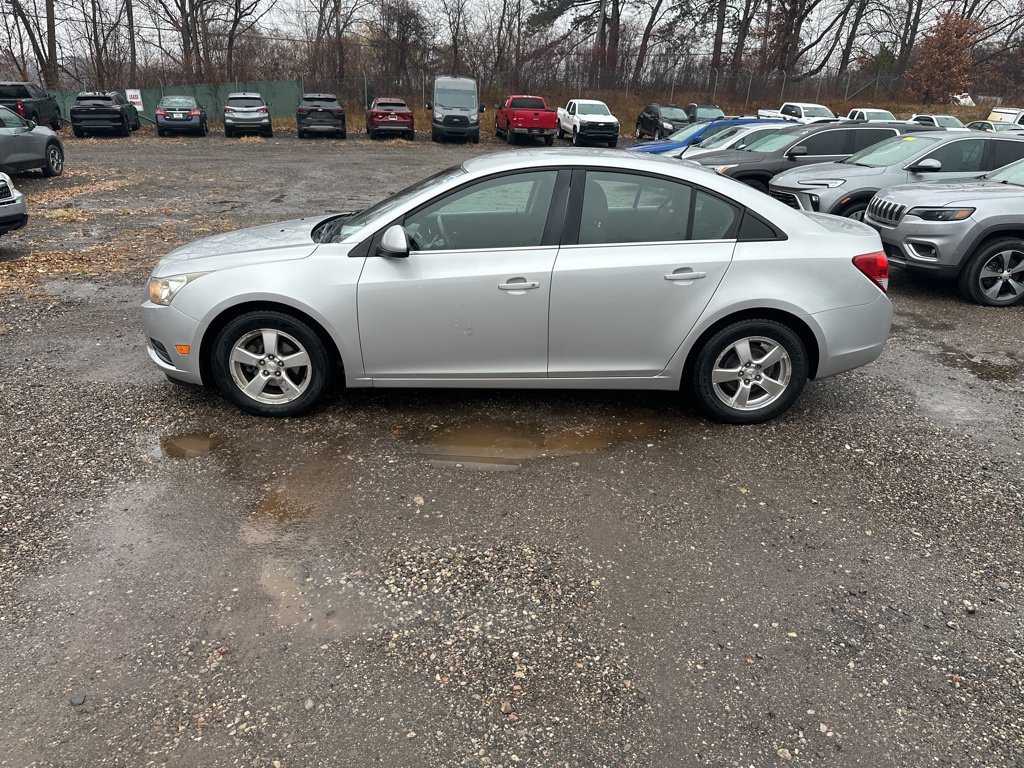 Used 2011 Chevrolet Cruze 1FL with VIN 1G1PE5S95B7195766 for sale in Howell, MI