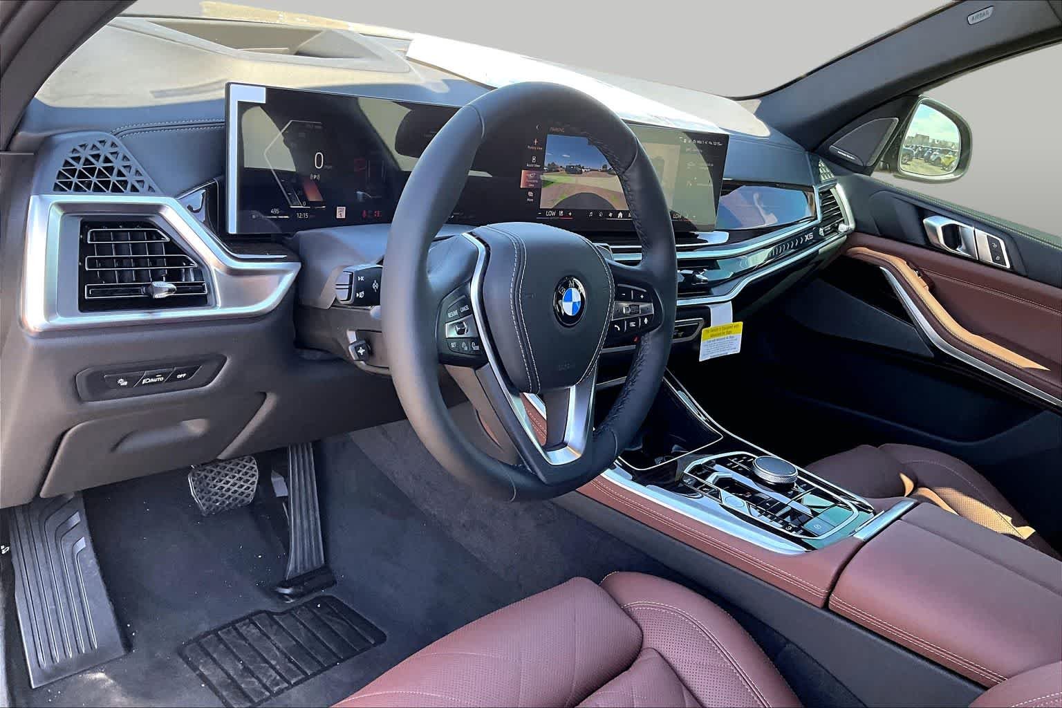 New 2026 Manhattan Green Metallic BMW xDrive40i image 7