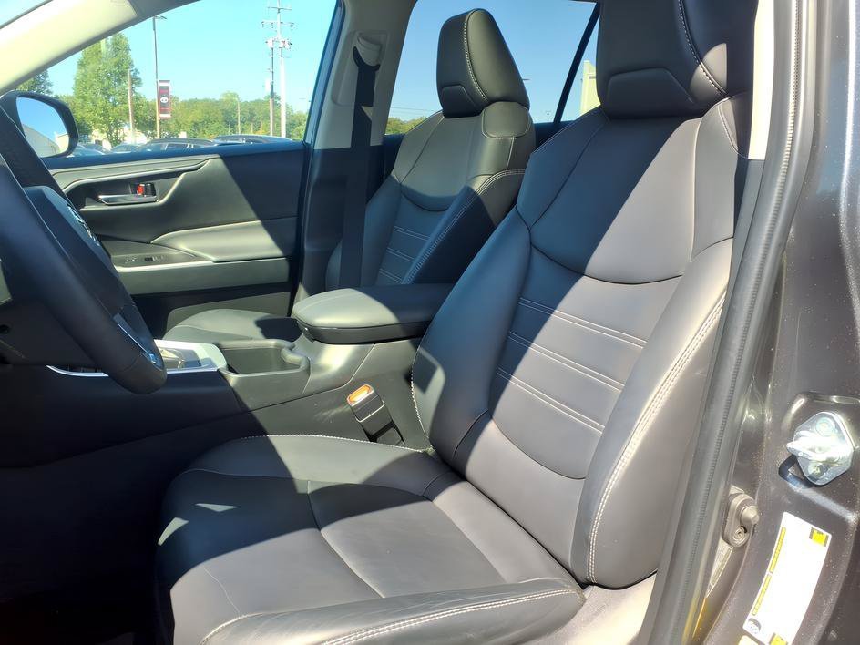 Used 2024 Magnetic Gray Metallic Toyota XLE Premium image 16