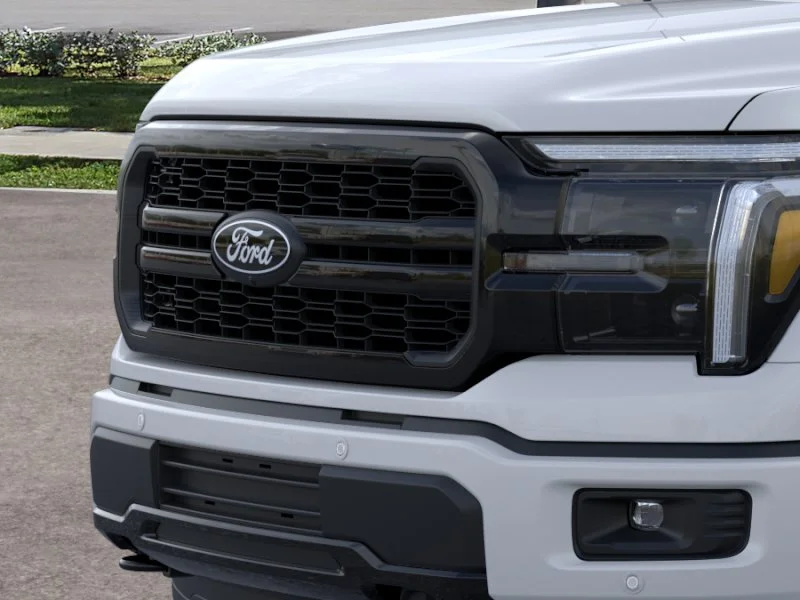 New 2026 Oxford White Ford Lariat® image 42