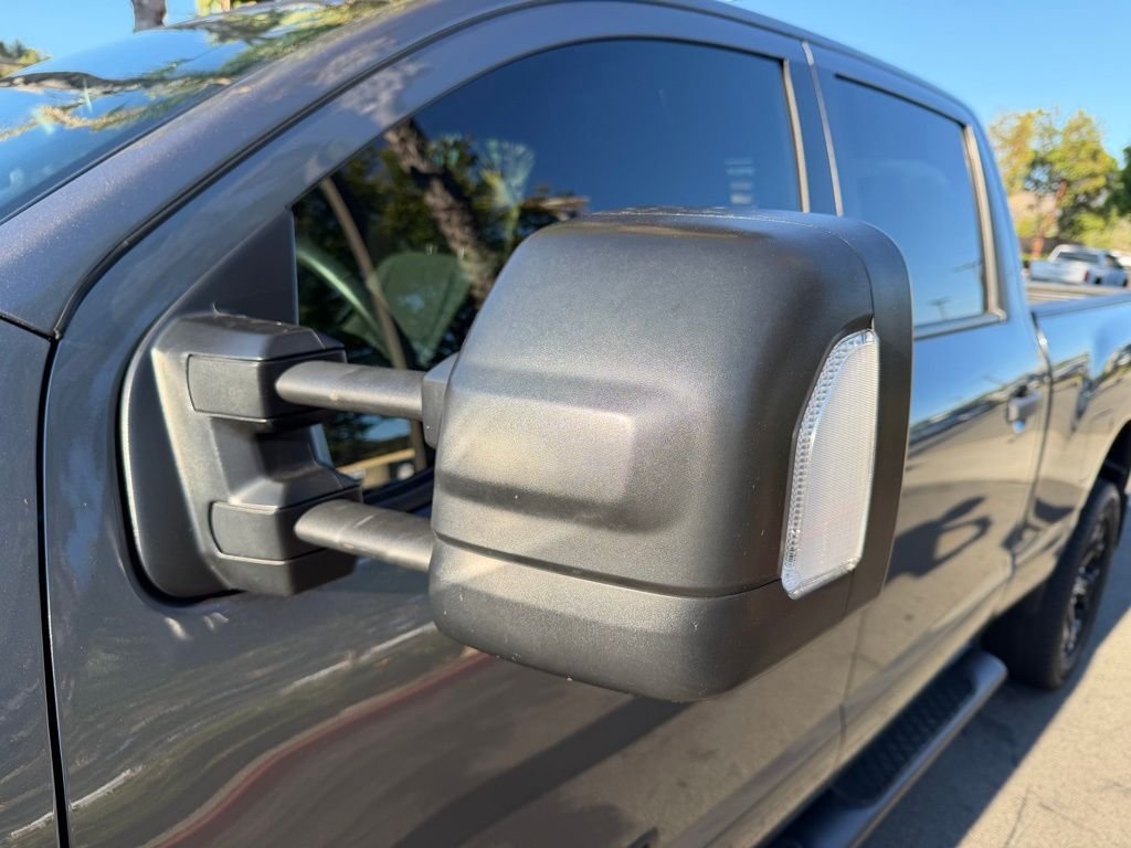 Used 2018 Gray Nissan SV image 8