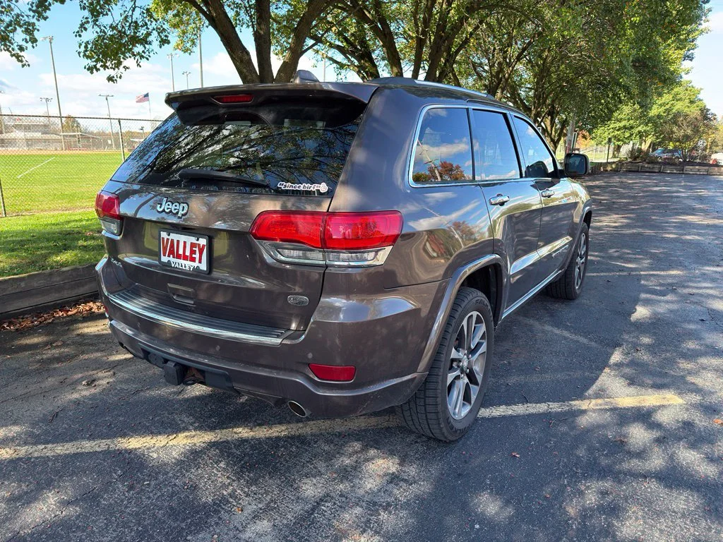 Used 2018 Brown Jeep Overland image 14
