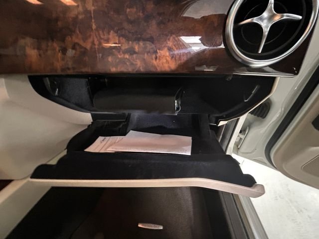 Used 2015 Black Mercedes-Benz GLK 350 image 28