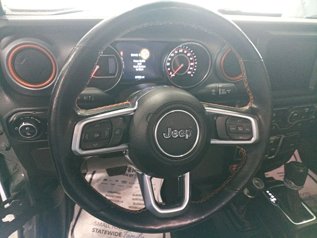 Used 2020 Gray Jeep Mojave image 14