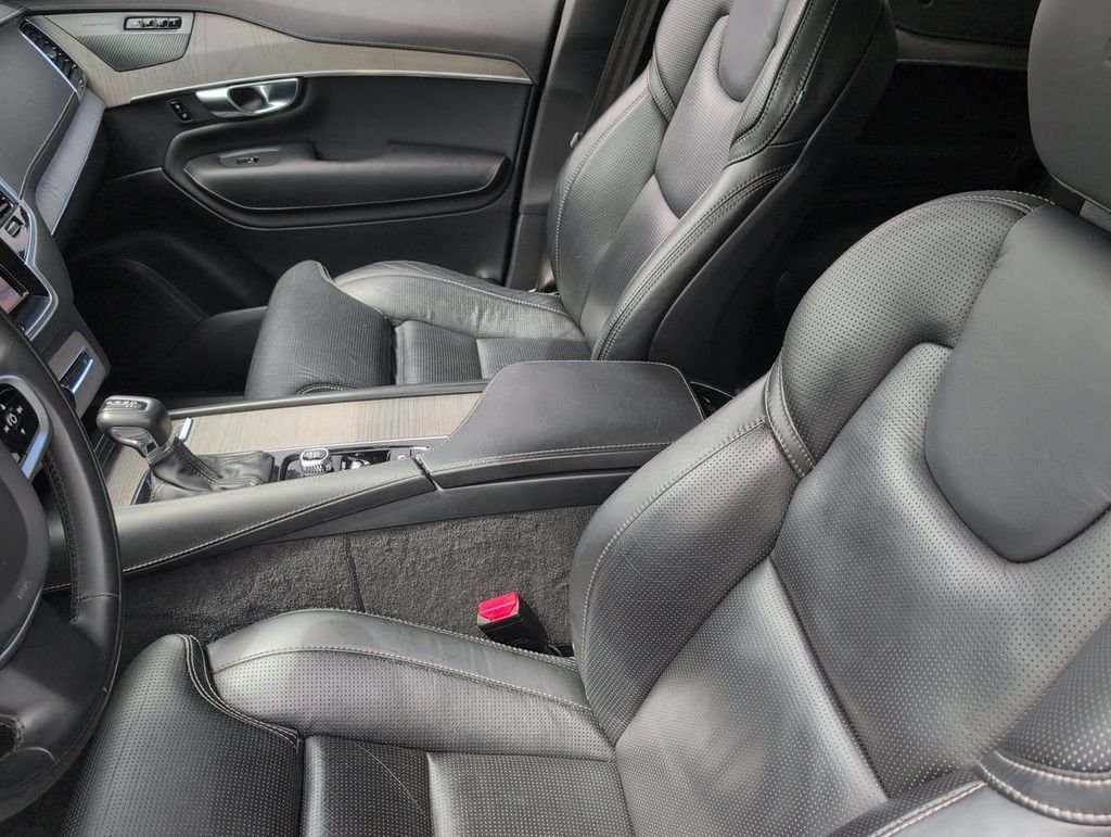 Used 2020 Beige Volvo T6 Inscription image 23