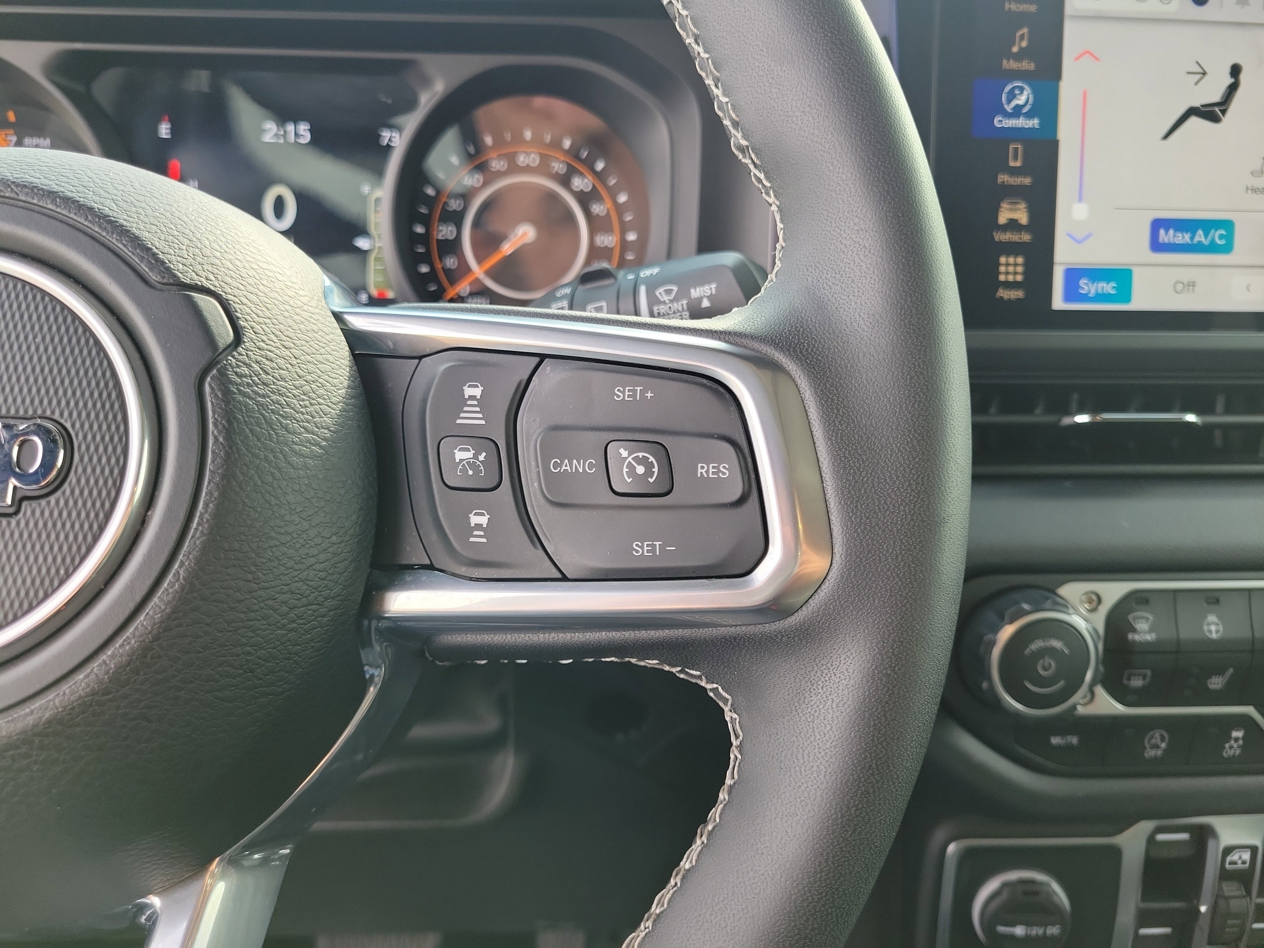 2025 Jeep Wrangler 4-Door Sahara - Photo 23