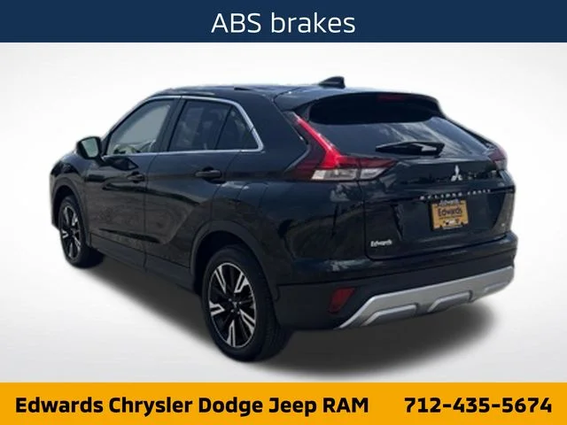Used 2026 Black Mitsubishi SE image 6