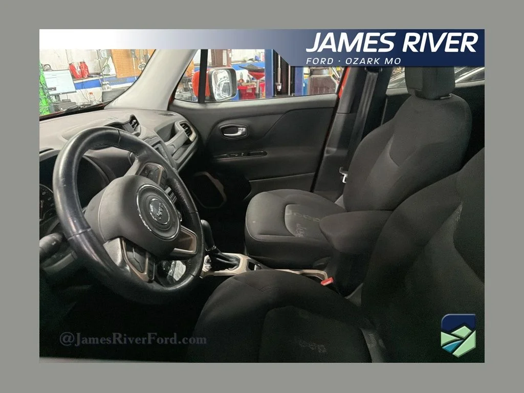 2015 Jeep Renegade's photo