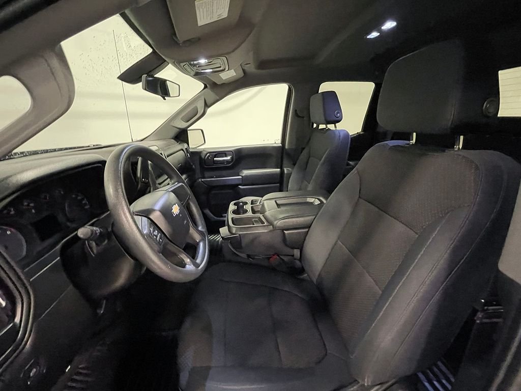 Used 2019 Brown Chevrolet Custom image 3