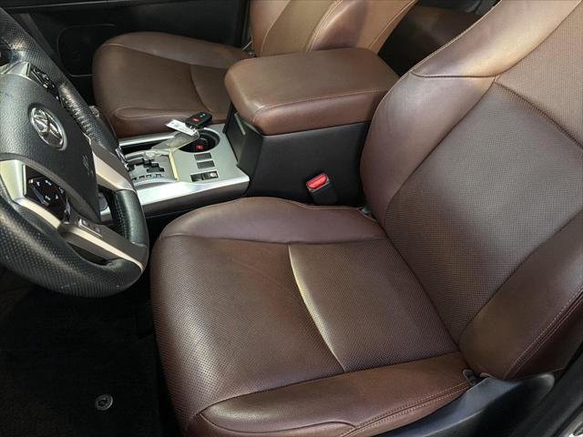 Certified Used 2023 BLIZZARD PEARL Toyota  image 33
