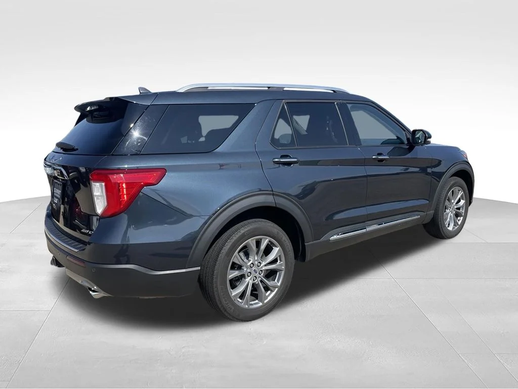 Used 2022 Blue Ford Limited image 4