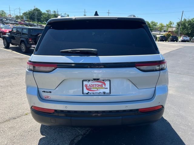 Certified Used 2023 Silver Jeep Altitude X image 8