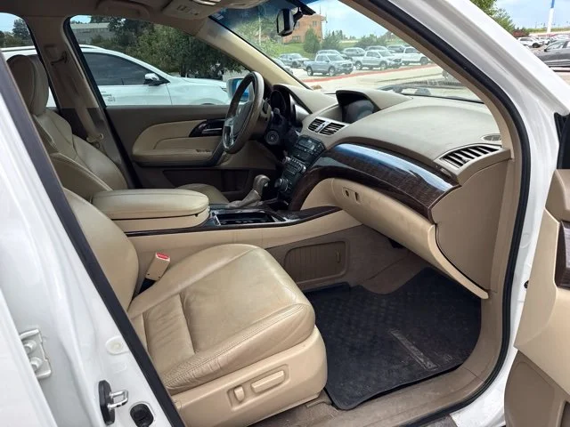 Used 2013  Acura Technology image 5