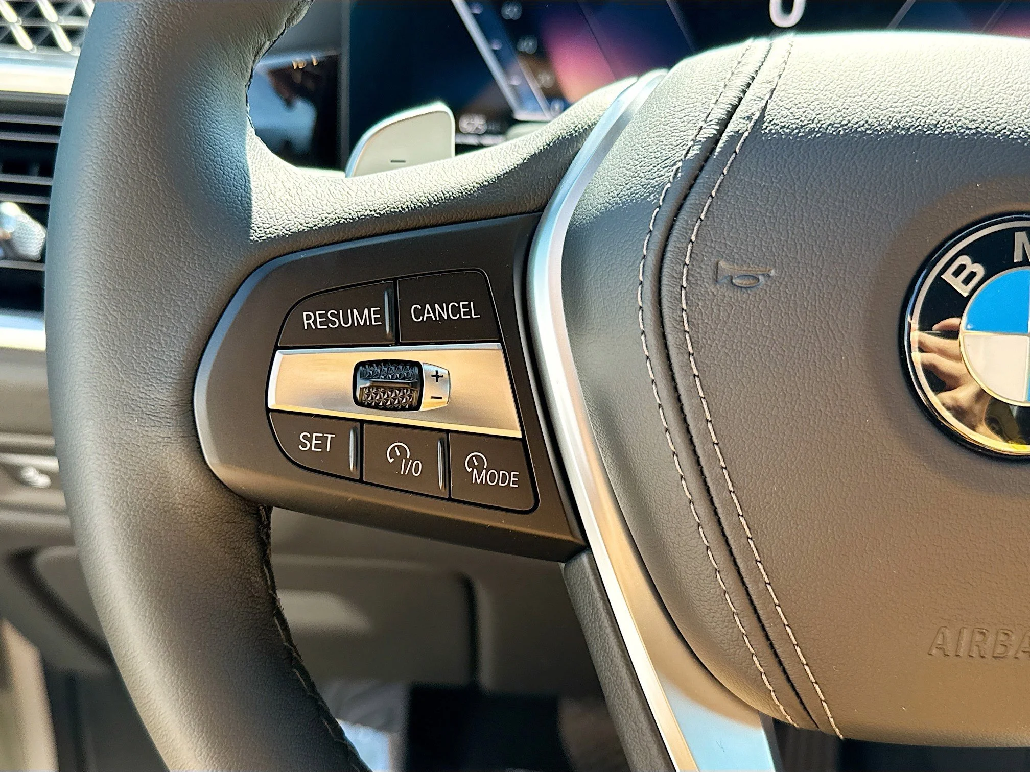 New 2026 Alpine White BMW sDrive40i image 38