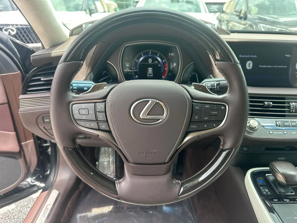 Used 2018  Lexus 500 Base image 19