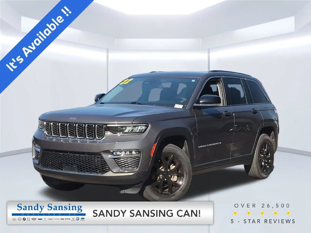 Used 2022  Jeep Limited image 1