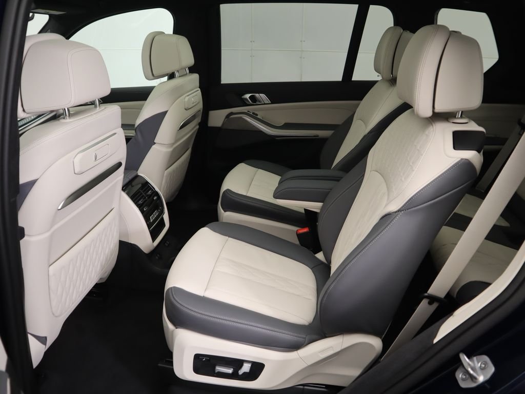 2026 BMW X7 40i - Photo 23