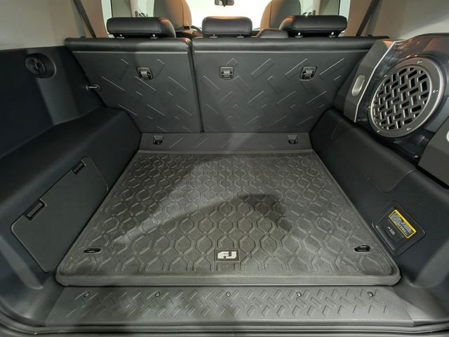 Used 2007 Silver Toyota Base image 21