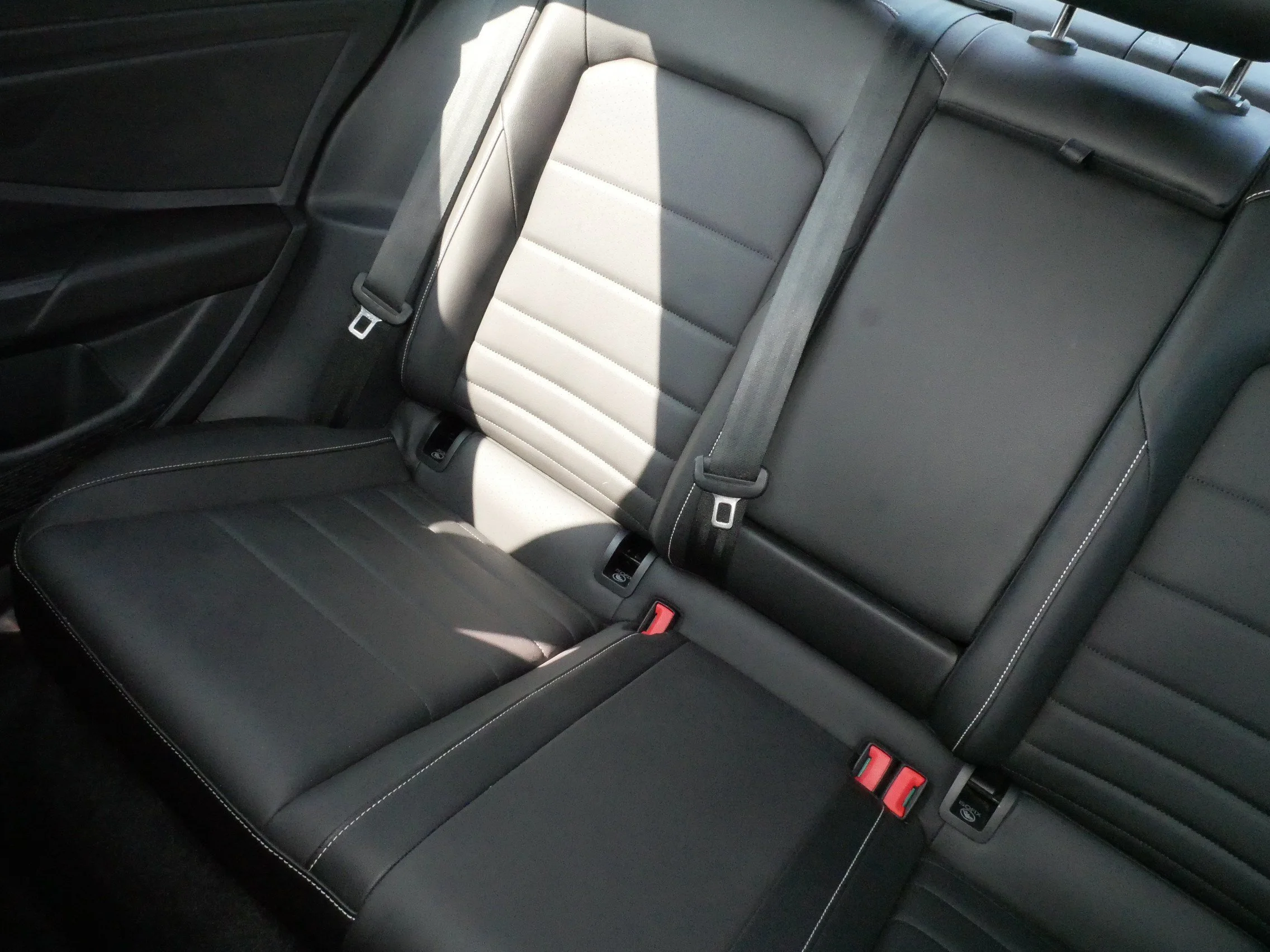 Certified Used 2023 DEEP BLACK PEARL EFFECT Volkswagen SE image 12