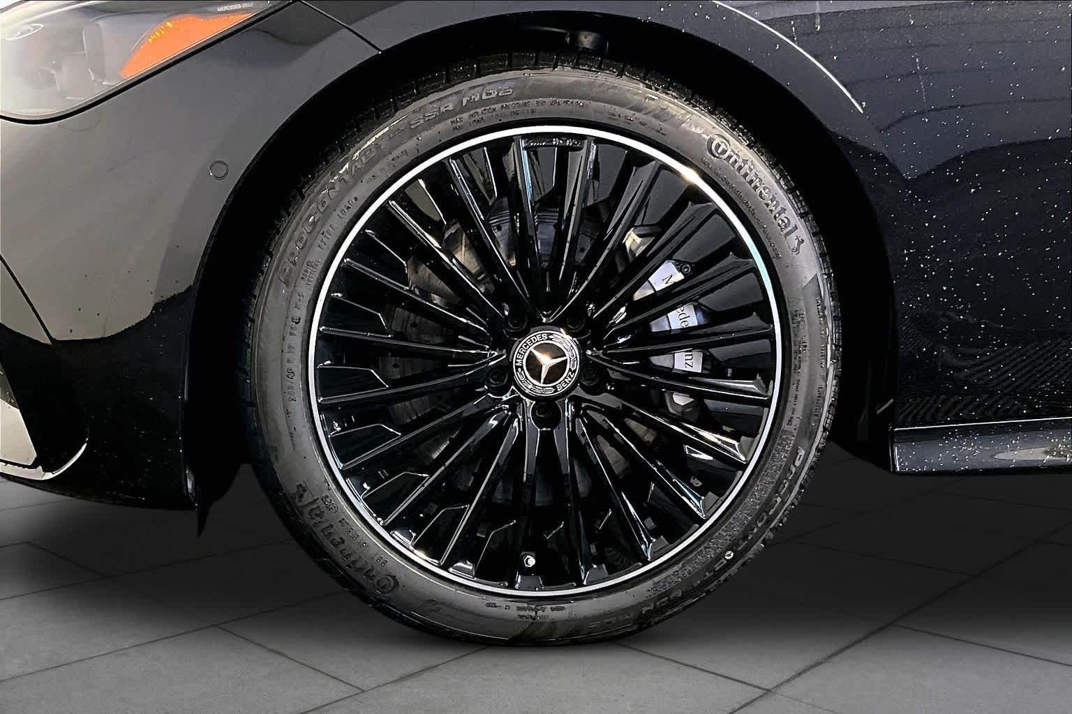New 2026 Obsidian Black Metallic Mercedes-Benz CLE 450 image 17