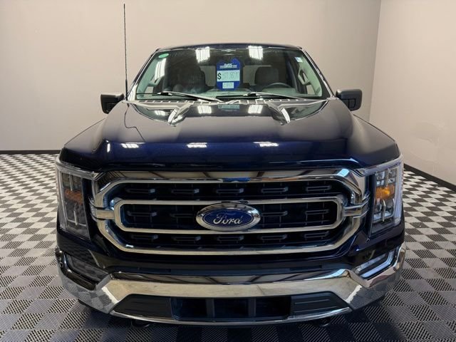 Certified Used 2023 Antimatter Blue Metallic Ford XLT image 4