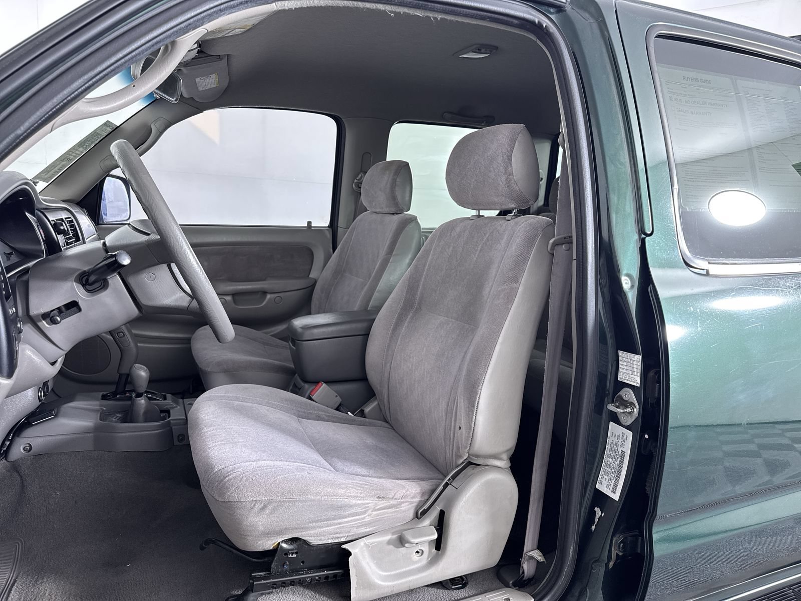 Used 2002 Green Toyota  image 14