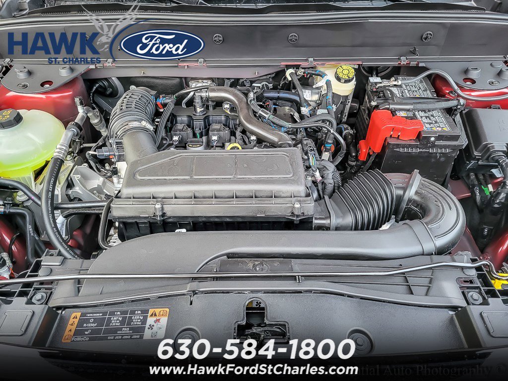 New 2025 Ruby Red Metallic Tinted Clearcoat Ford Outer Banks® image 18