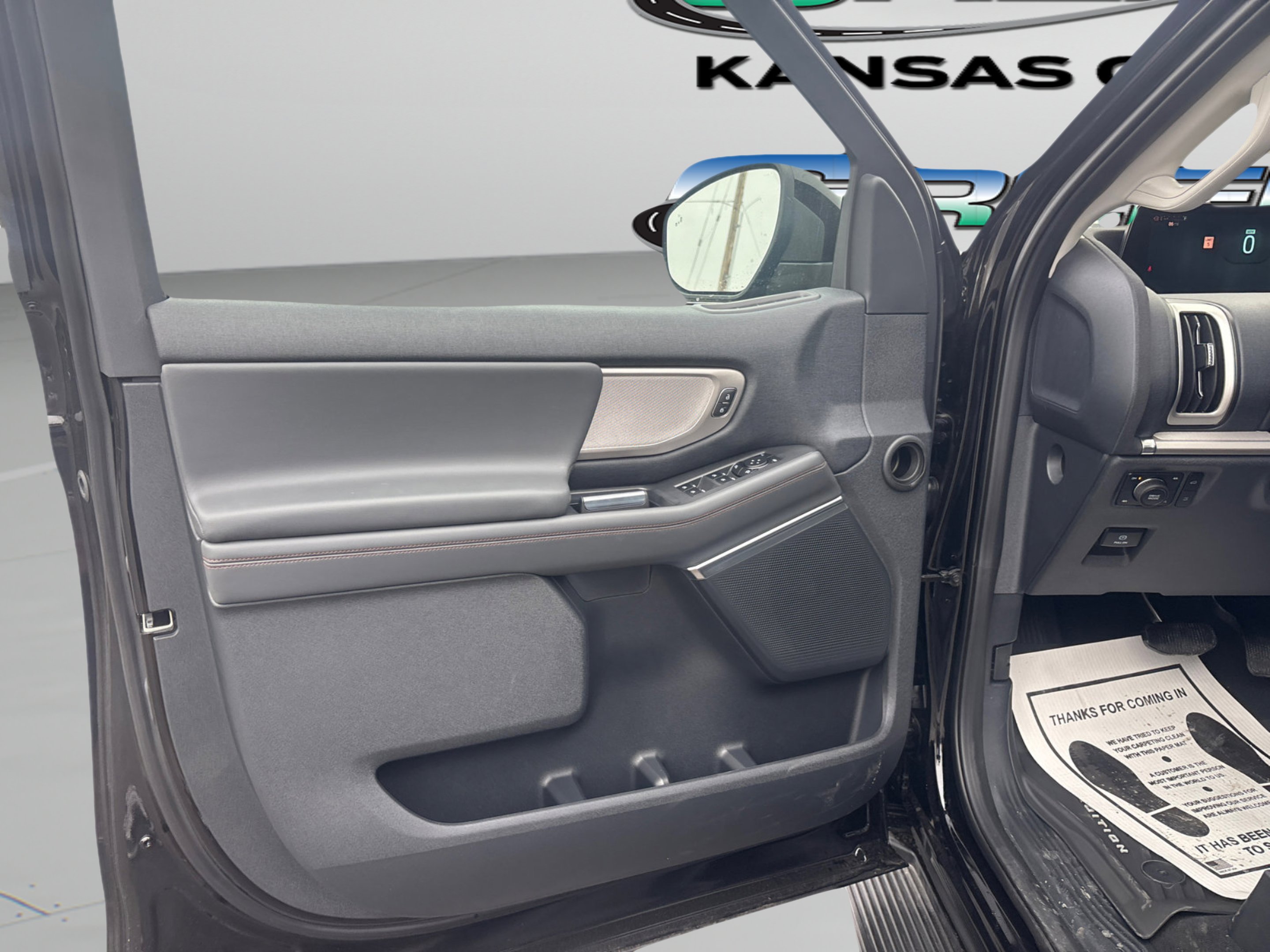2025 Ford Expedition Active - Photo 30