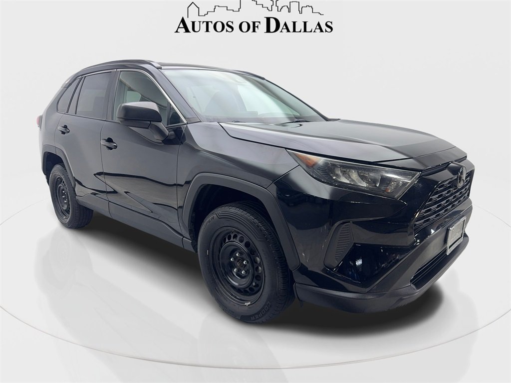 2021 Toyota RAV4 LE photo 4