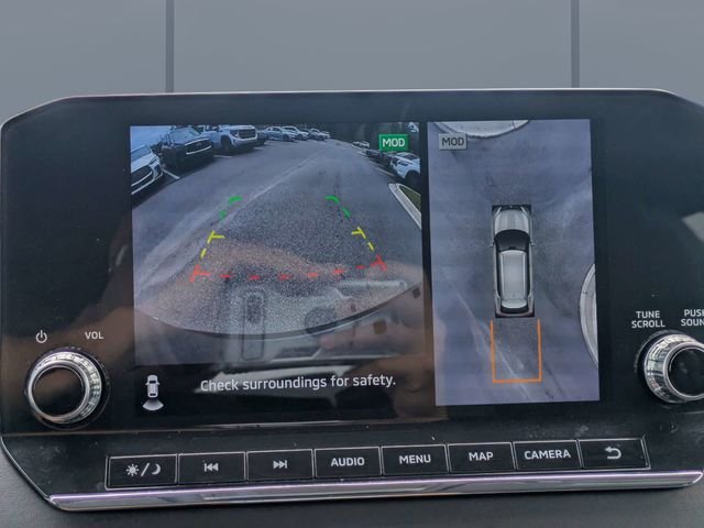 Used 2024 Gray Mitsubishi SE image 23