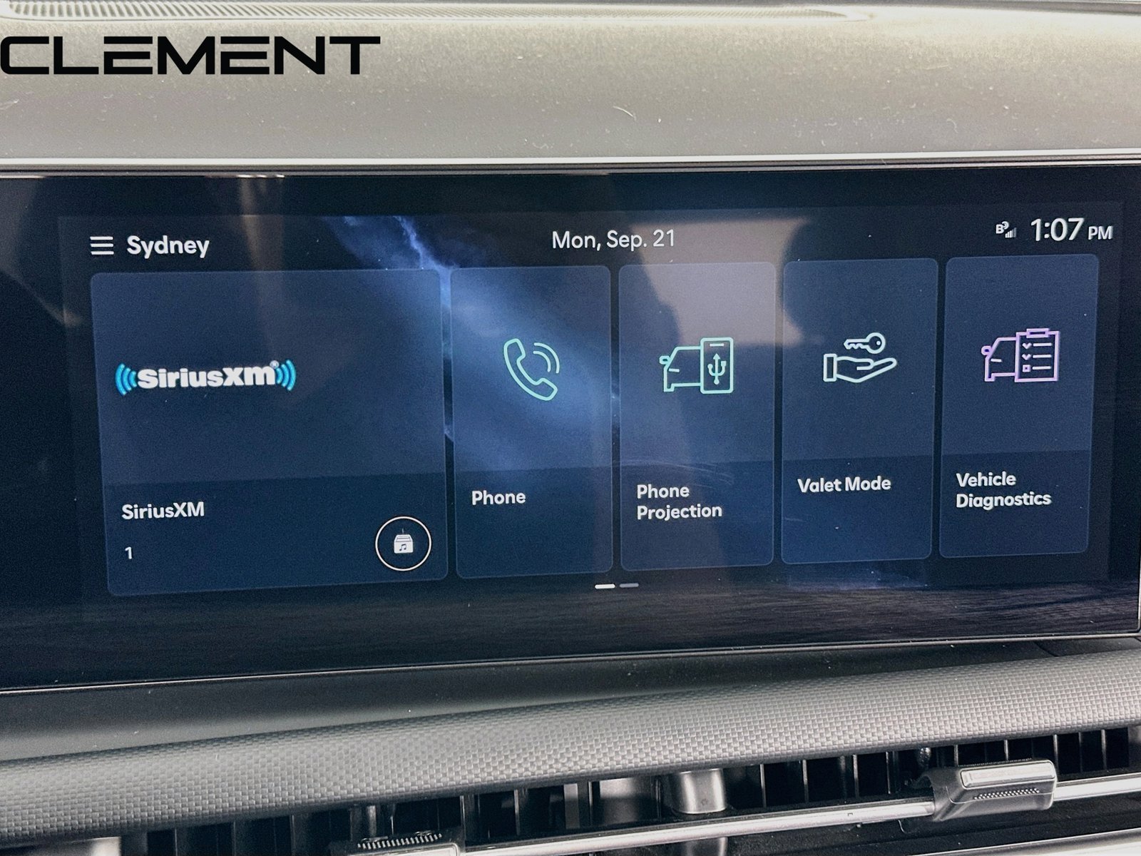 Certified Used 2025 White Hyundai SEL image 19