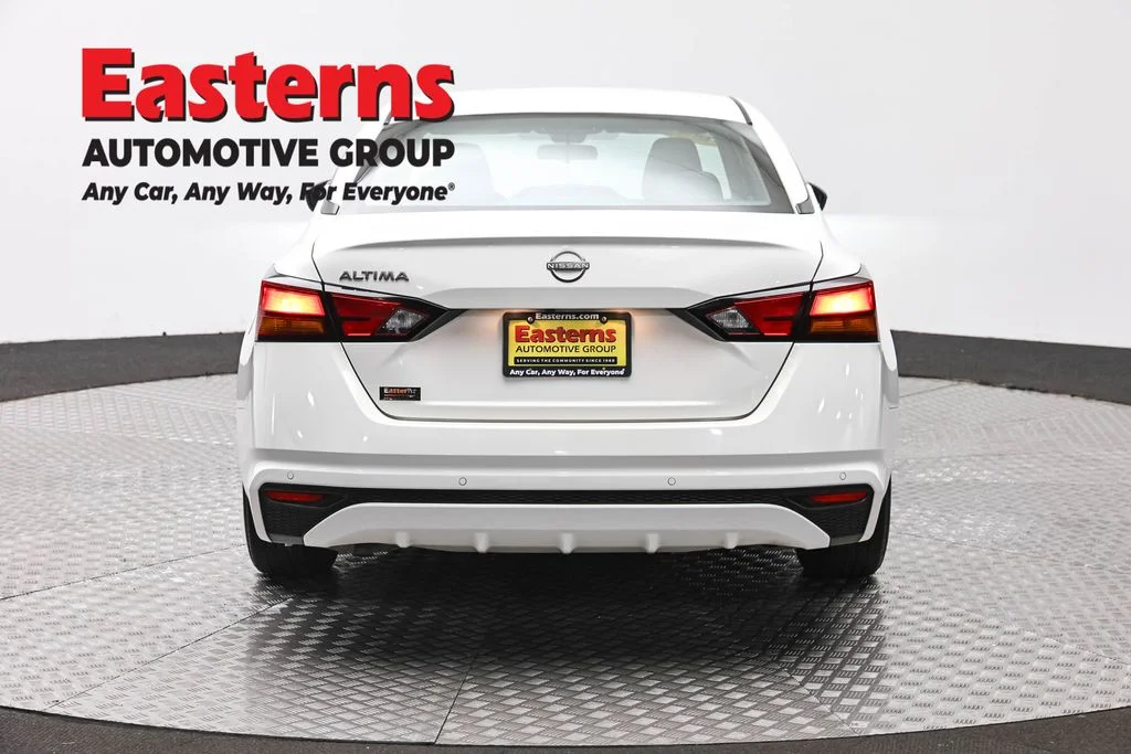 Used 2024 White Nissan 2.5 S image 6