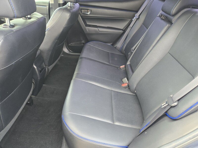 Used 2018 Slate Metallic TOYOTA XSE CVT image 12