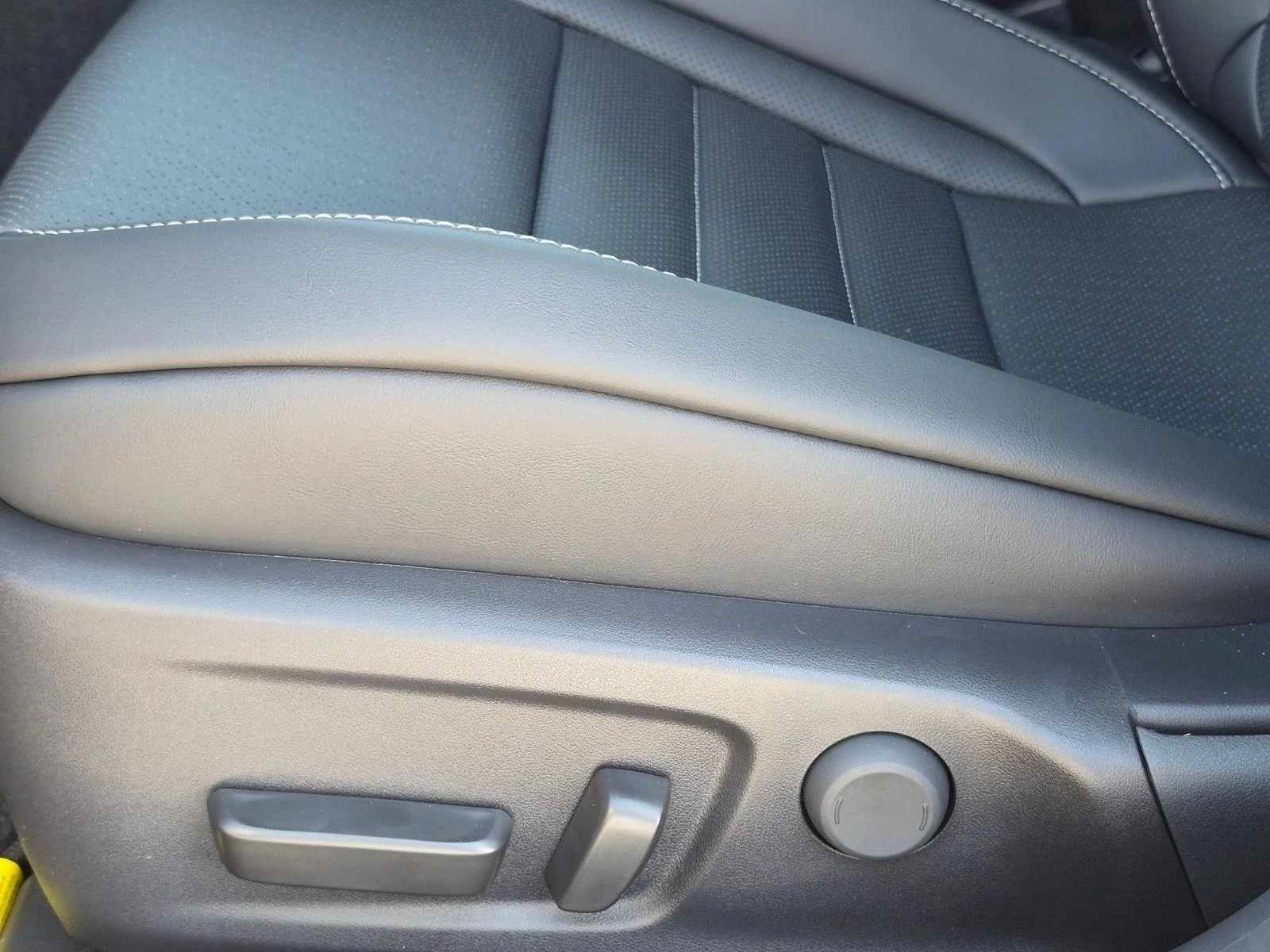 New 2026 Caviar Lexus  350 F SPORT image 4