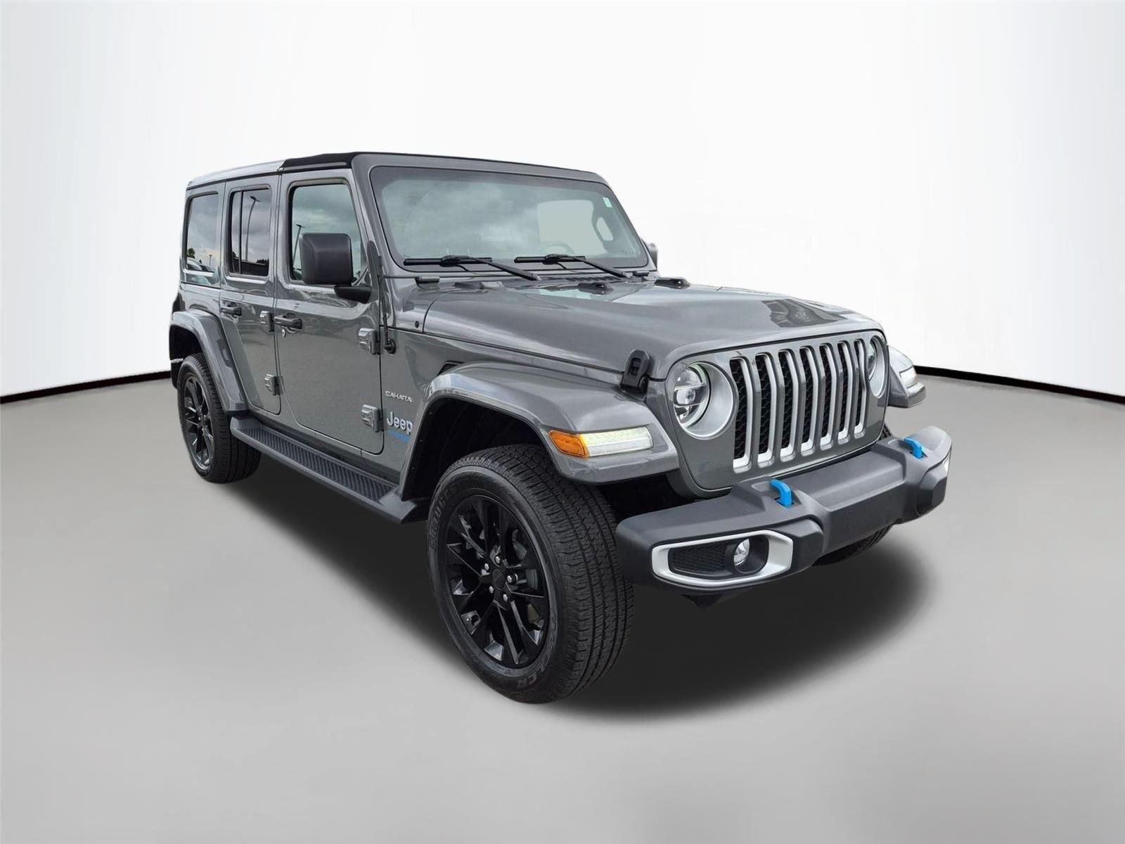Used 2022 Sting-Gray Clearcoat Jeep Unlimited Sahara image 3