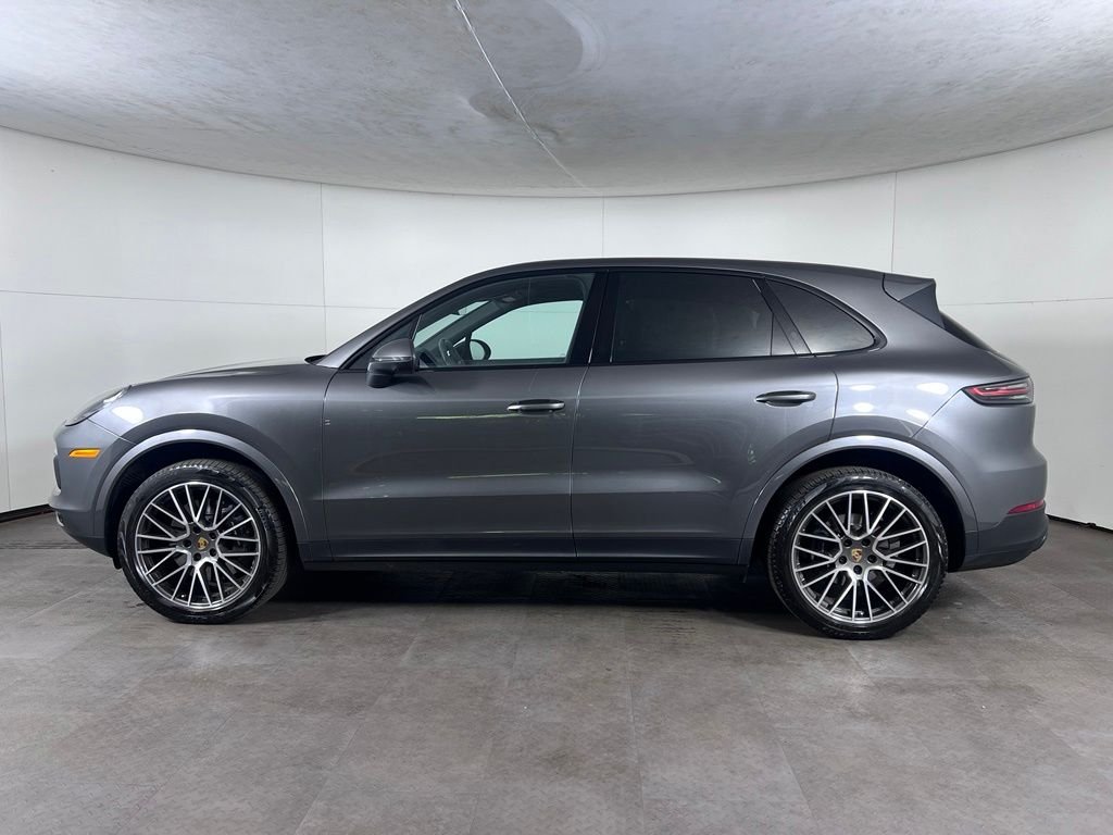 Certified Used 2023  Porsche  image 2