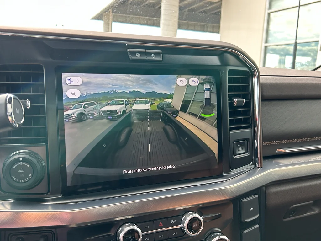 New 2026 Star White Metallic Tri-Coat Ford F-350® King Ranch® image 18