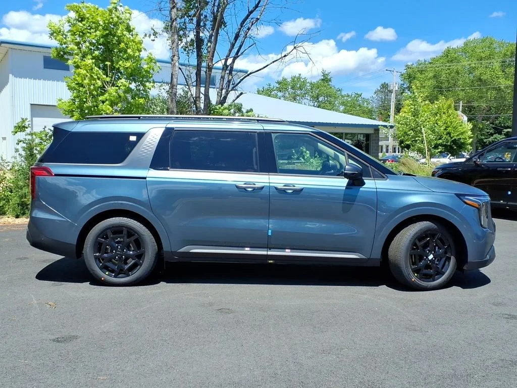 New 2026 Blue Kia SX image 3