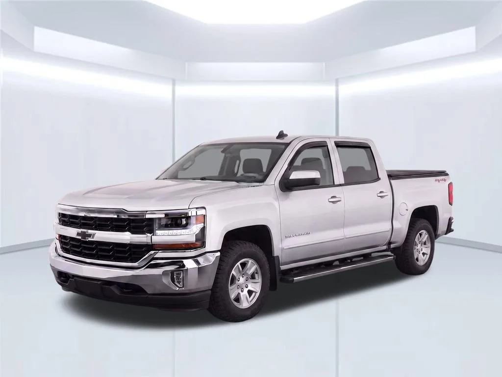 Used 2018 Chevrolet Silverado 1500 LT with VIN 3GCUKREC9JG309997 for sale in Spruce Pine, NC